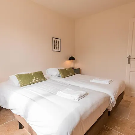 Les Forges - 5 For 8 People