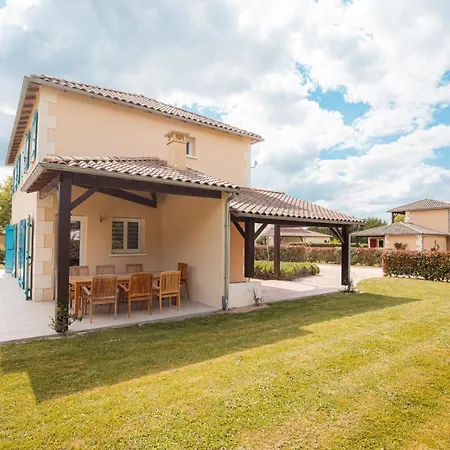 Les Forges - 5 For 8 People Vasles