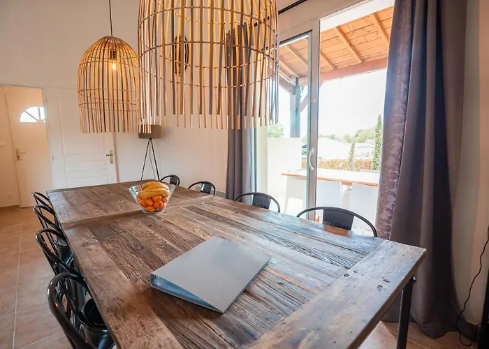 Βίλα Les Forges - 5 For 8 People *