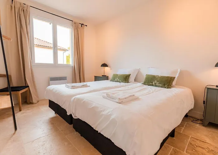 Les Forges - 5 For 8 People * Vasles